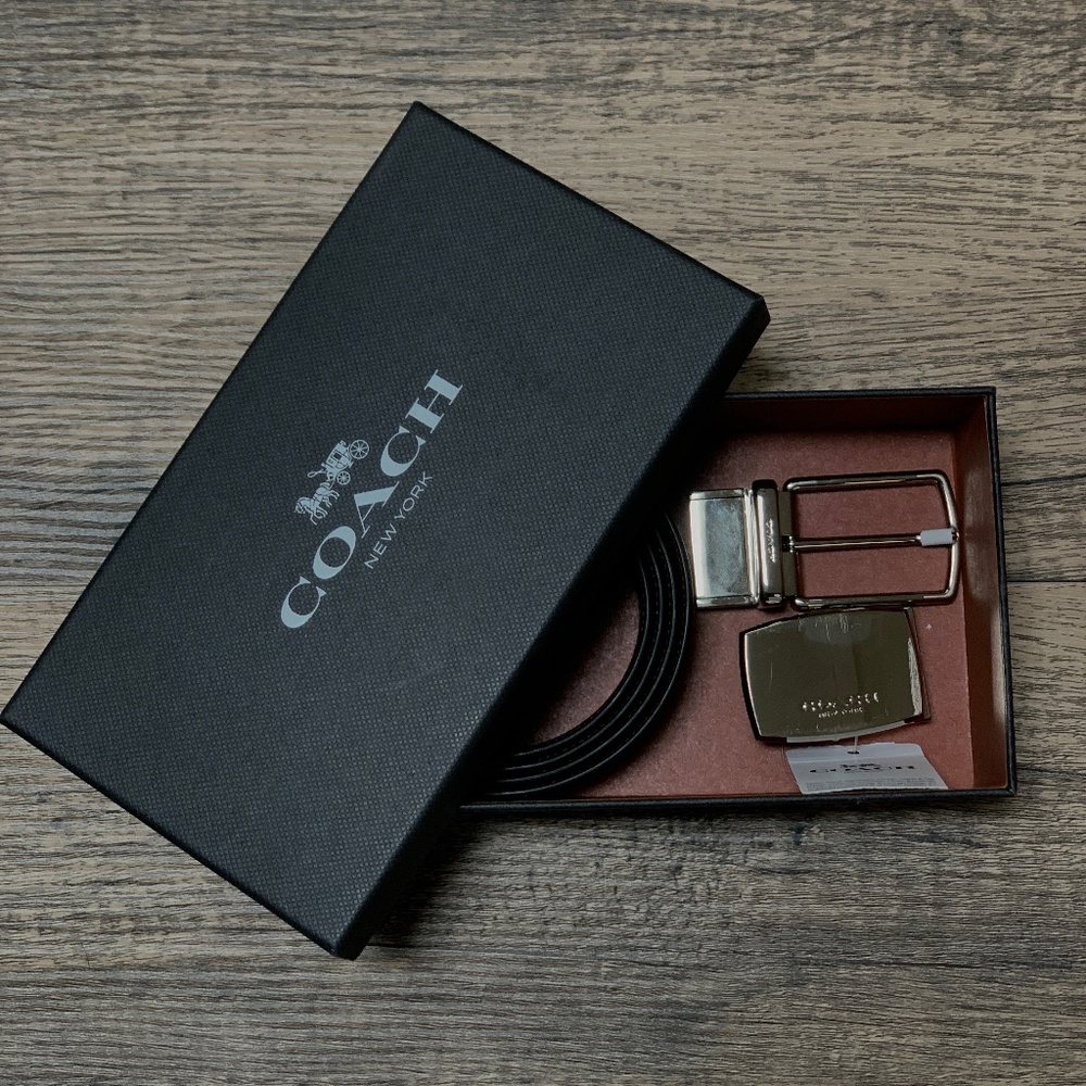 Boxed Plaque And Harness Buckle Reversible Belt